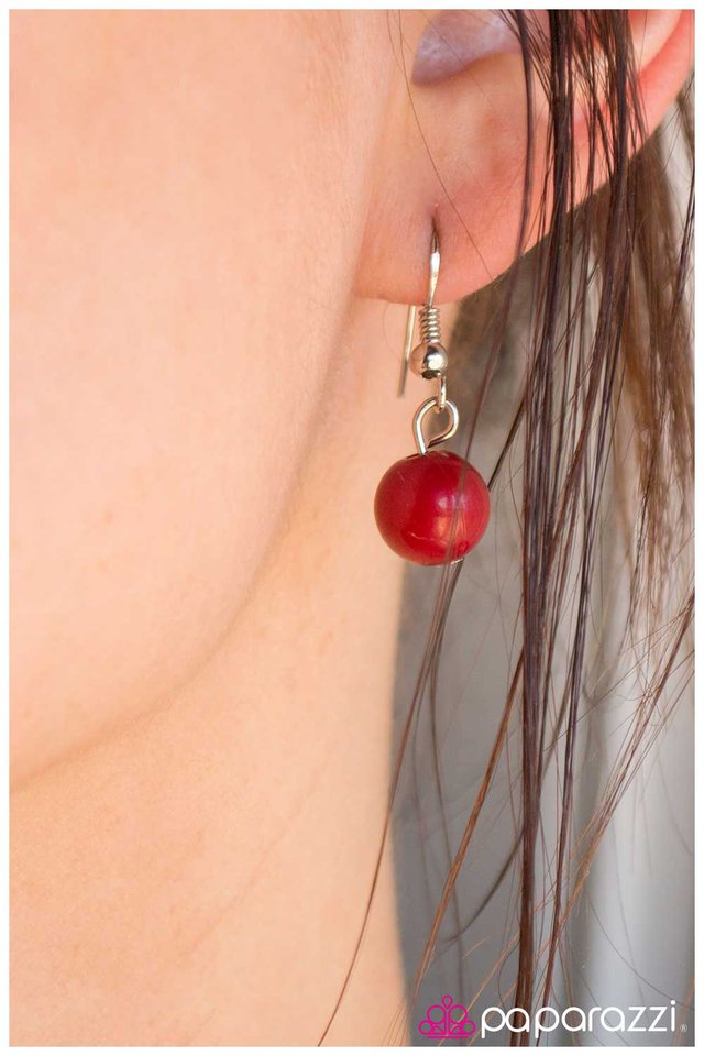 Paparazzi ♥ The Heat is On - Red ♥ Necklace