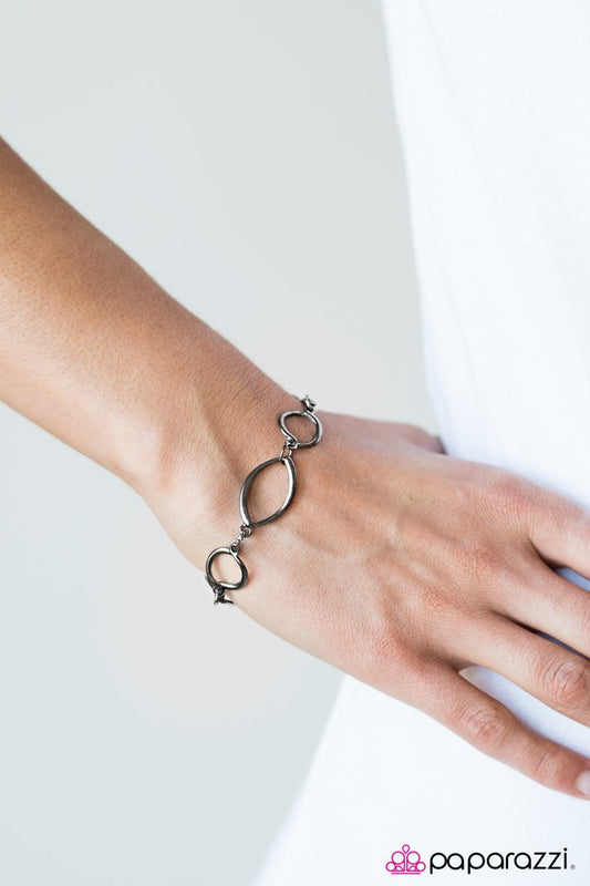 Paparazzi ♥ Daringly Daring - Black ♥ Bracelet-product_sku
