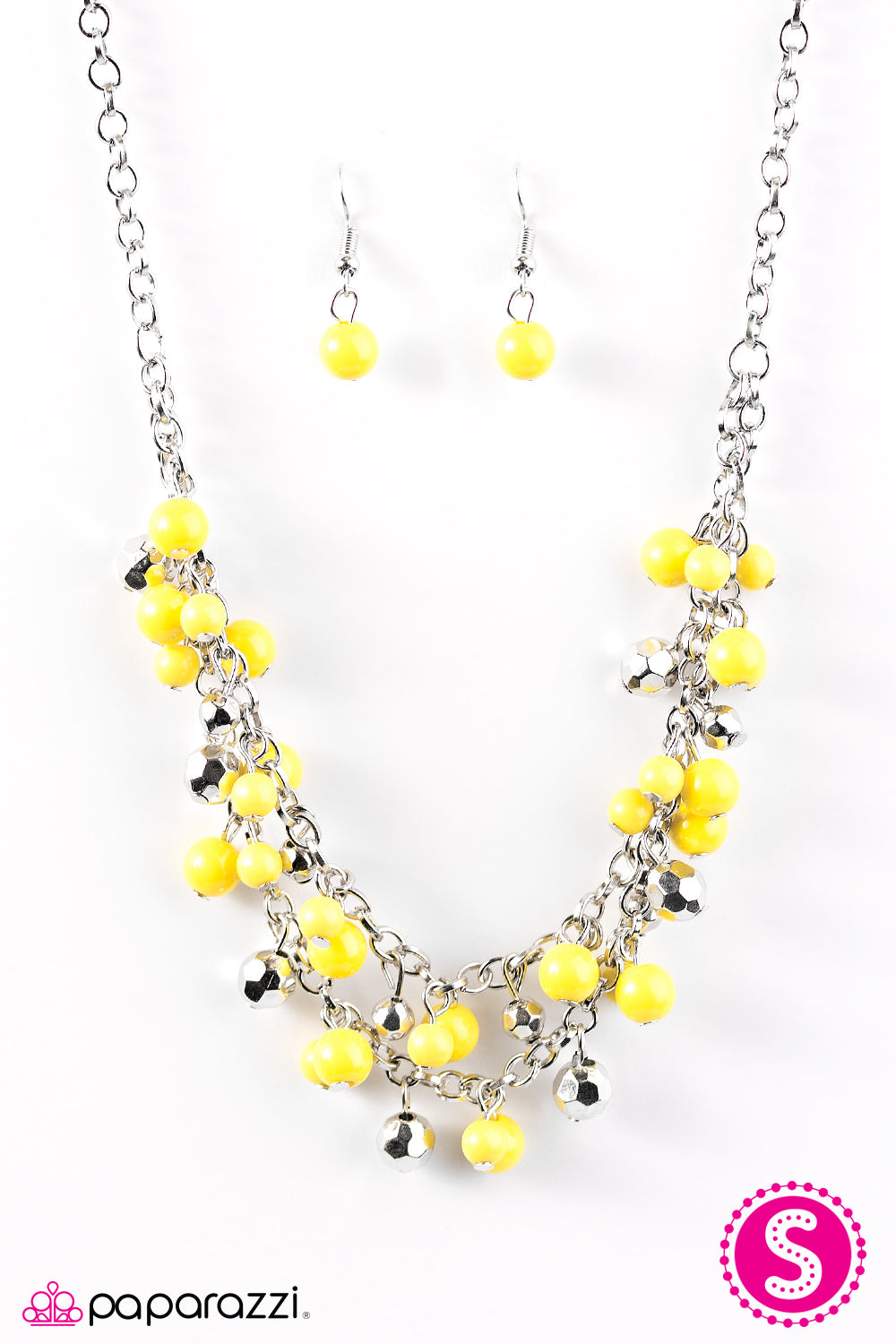 Paparazzi ♥ Timeless Class - Yellow ♥  Necklace