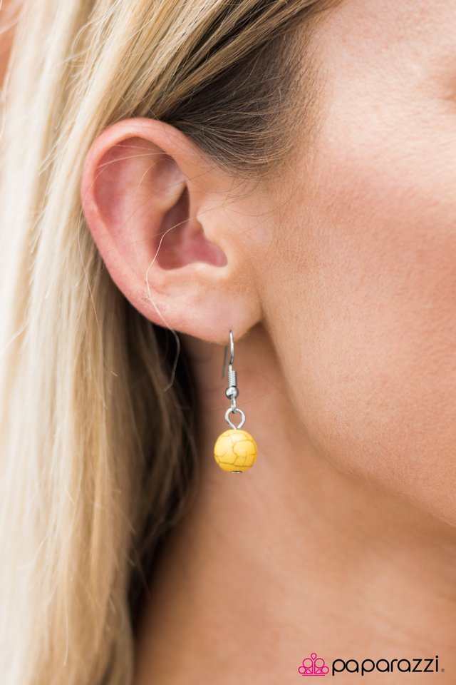 Paparazzi ♥ Find Me Where The Wild Things Are - Yellow ♥ Necklace