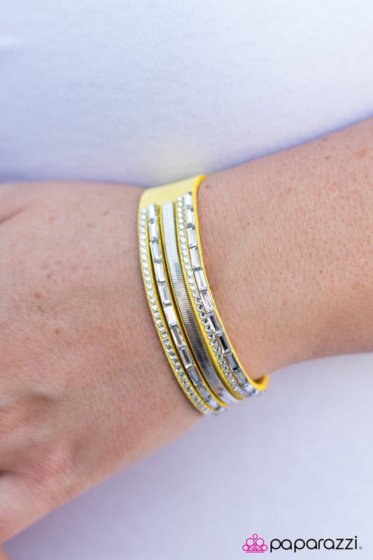 hit-the-lights-yellow-p9di-uryw-007xx