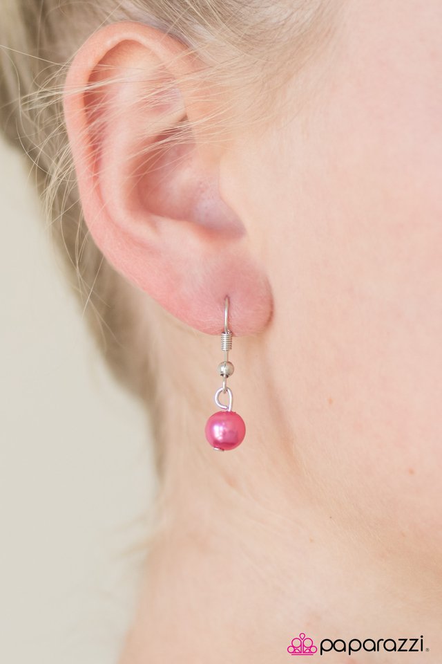 Paparazzi ♥ Fancy Fanciful - Pink ♥ Necklace
