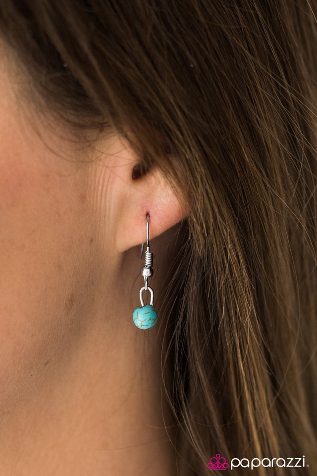 Paparazzi ♥ A Free SPEAR-it 2 - Blue ♥ Necklace