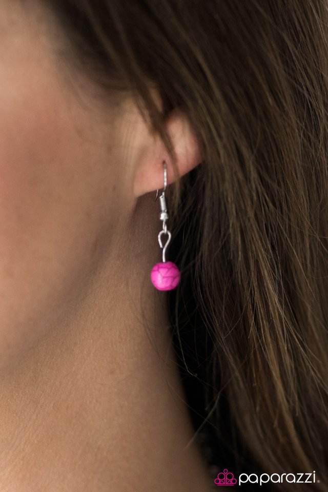 Paparazzi ♥ Born To Roam - Pink ♥ Necklace