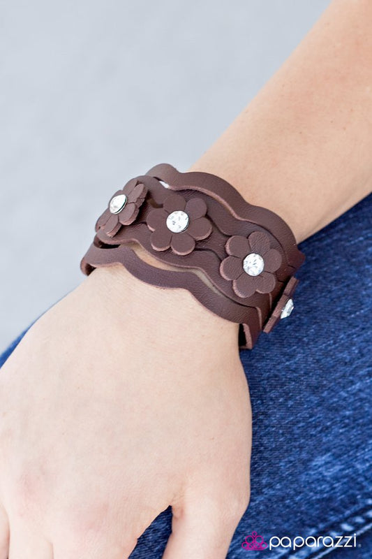 Paparazzi ♥ DAISY In Love - Brown ♥ Bracelet-product_sku