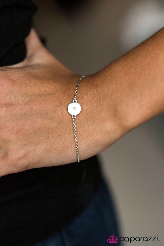 casually-colorful-white-p9da-wtxx-064xx