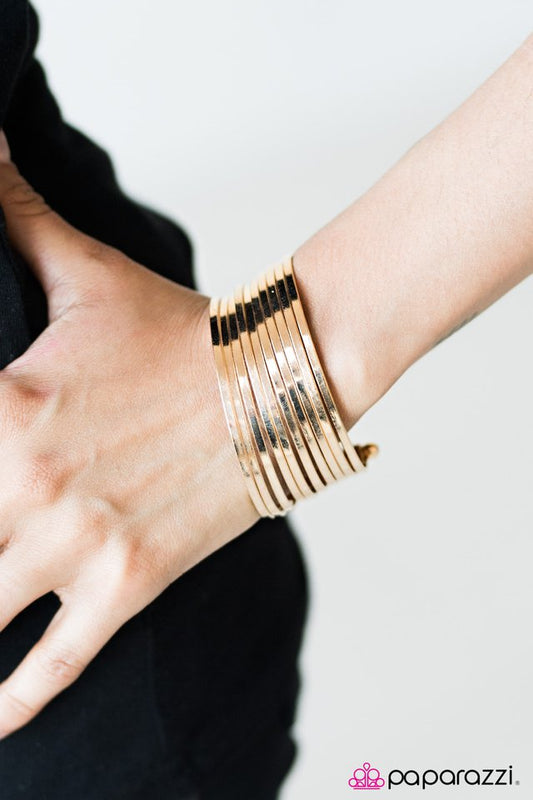 Paparazzi ♥ Queen Of The Gypsies - Gold ♥ Bracelet-product_sku
