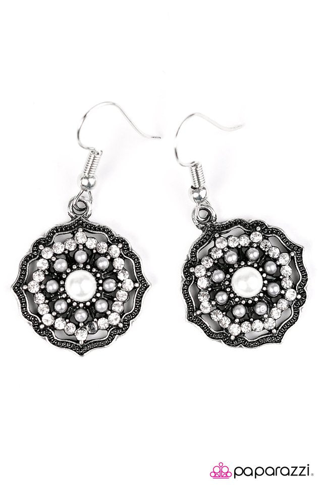 Paparazzi ♥ World Of Wanderlust - White ♥ Earrings