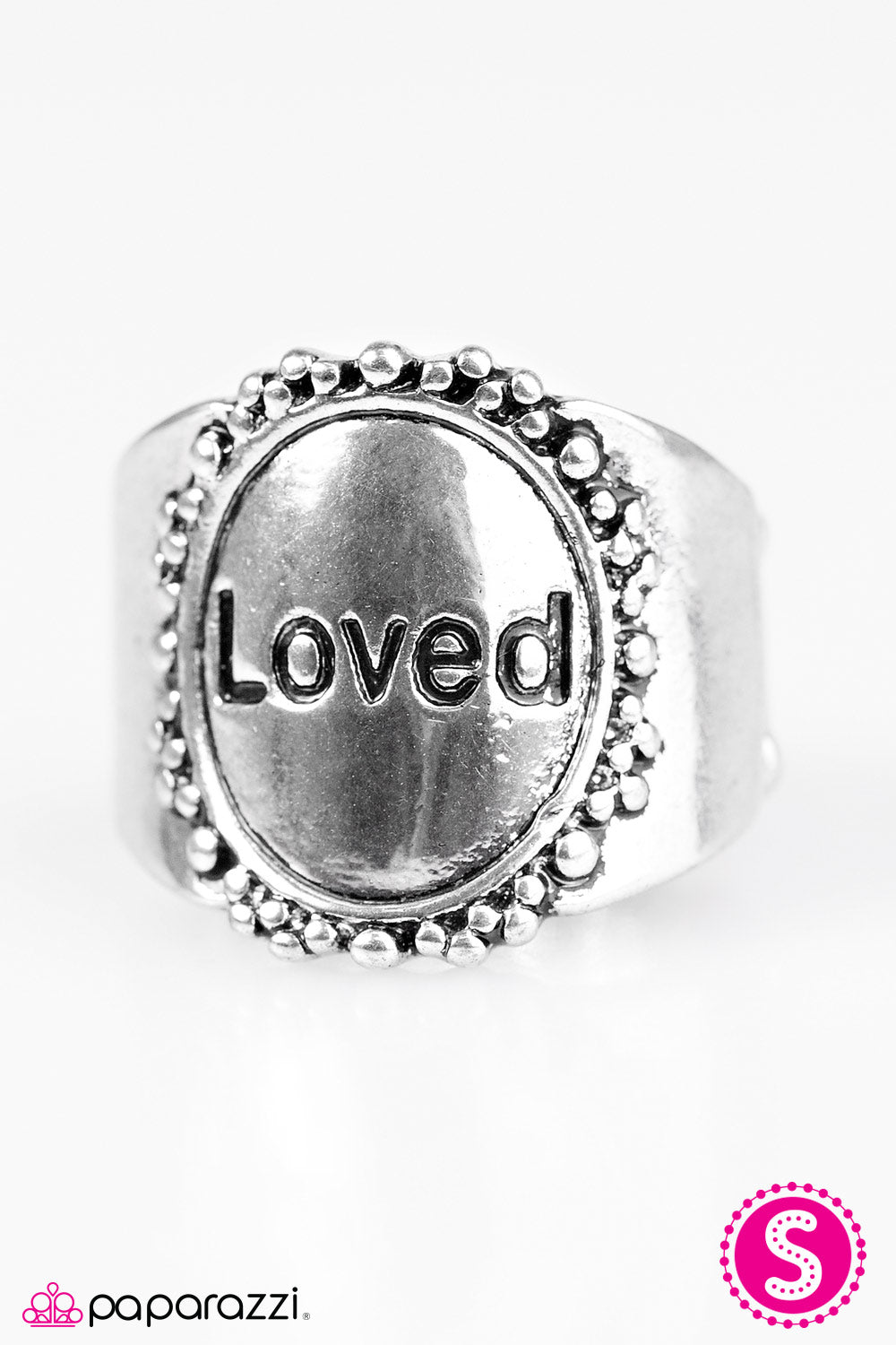 Paparazzi ♥ Feelin Loved - Silver ♥  Ring
