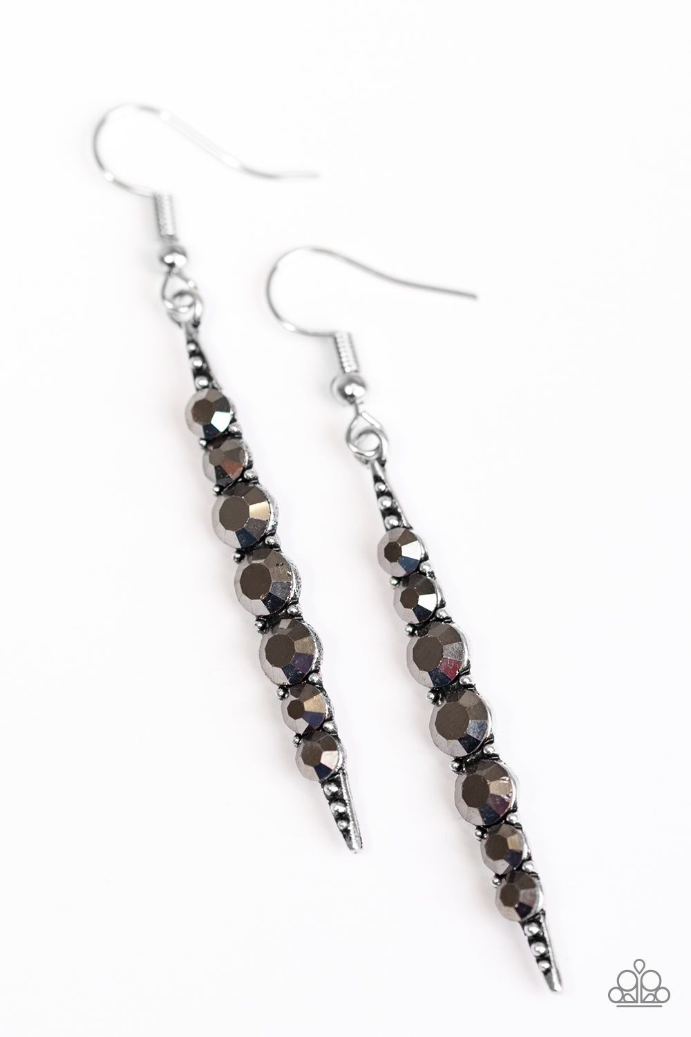 sharp-dressed-glam-p5re-svxx-099xx