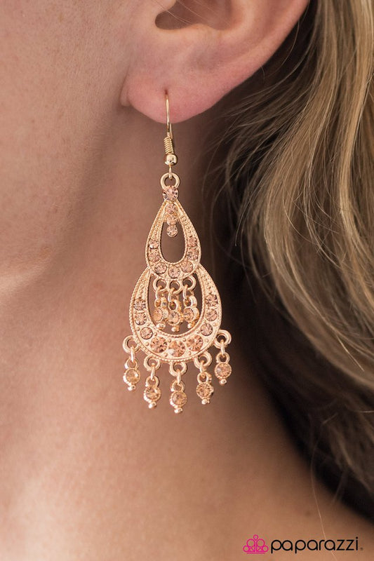 glitter-makes-everything-better-gold-p5re-gdxx-092xx