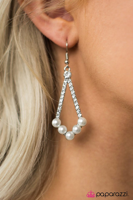 dressed-in-radiance-white-p5re-wtxx-197xx