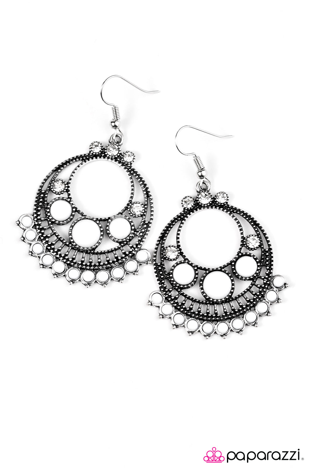 Paparazzi ♥ Dont Give A GLAM - White ♥  Earrings