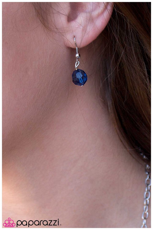 Paparazzi ♥ All Dolled Up - Blue ♥ Necklace