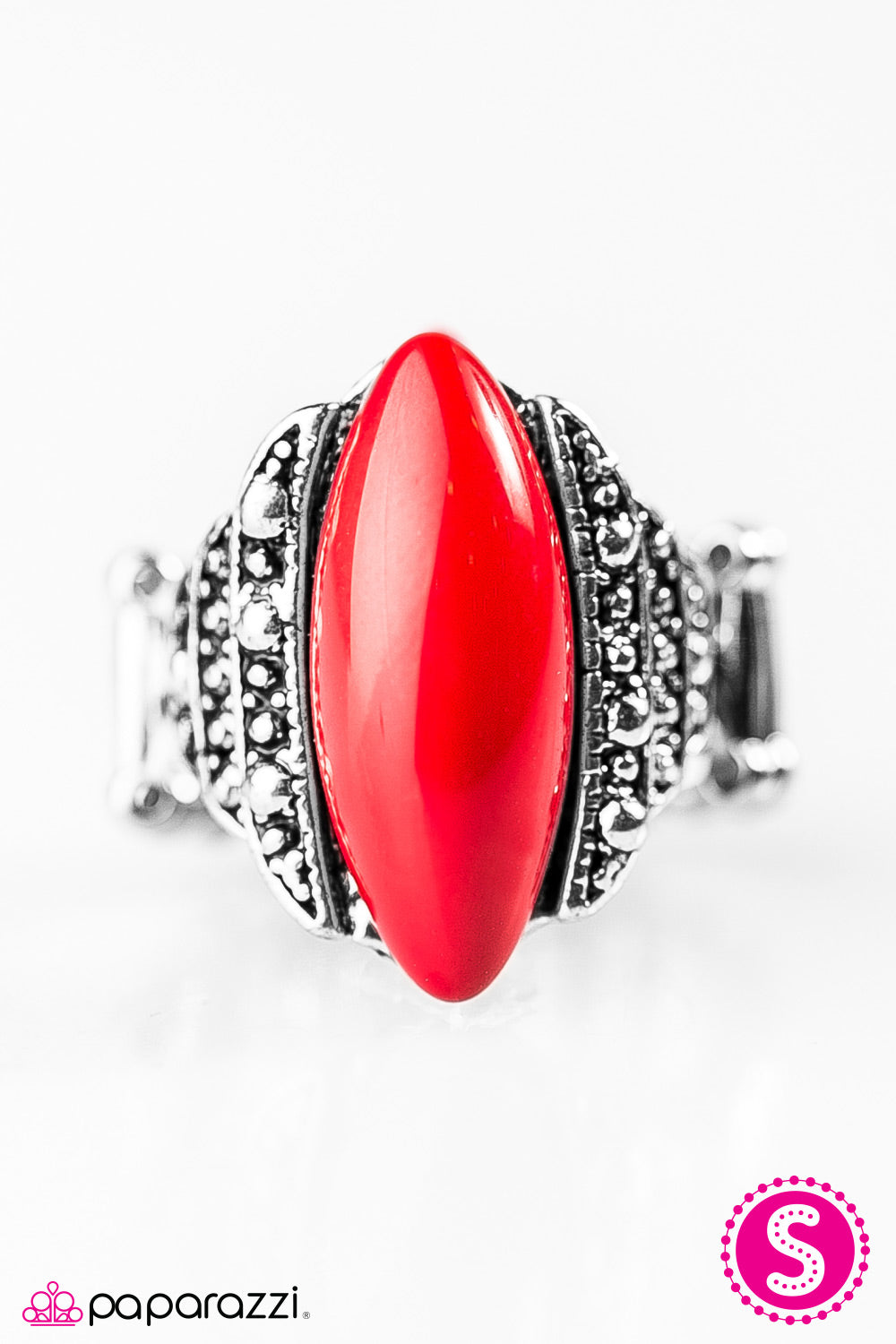 Paparazzi ♥ Trekking Through The Amazon - Red ♥  Ring