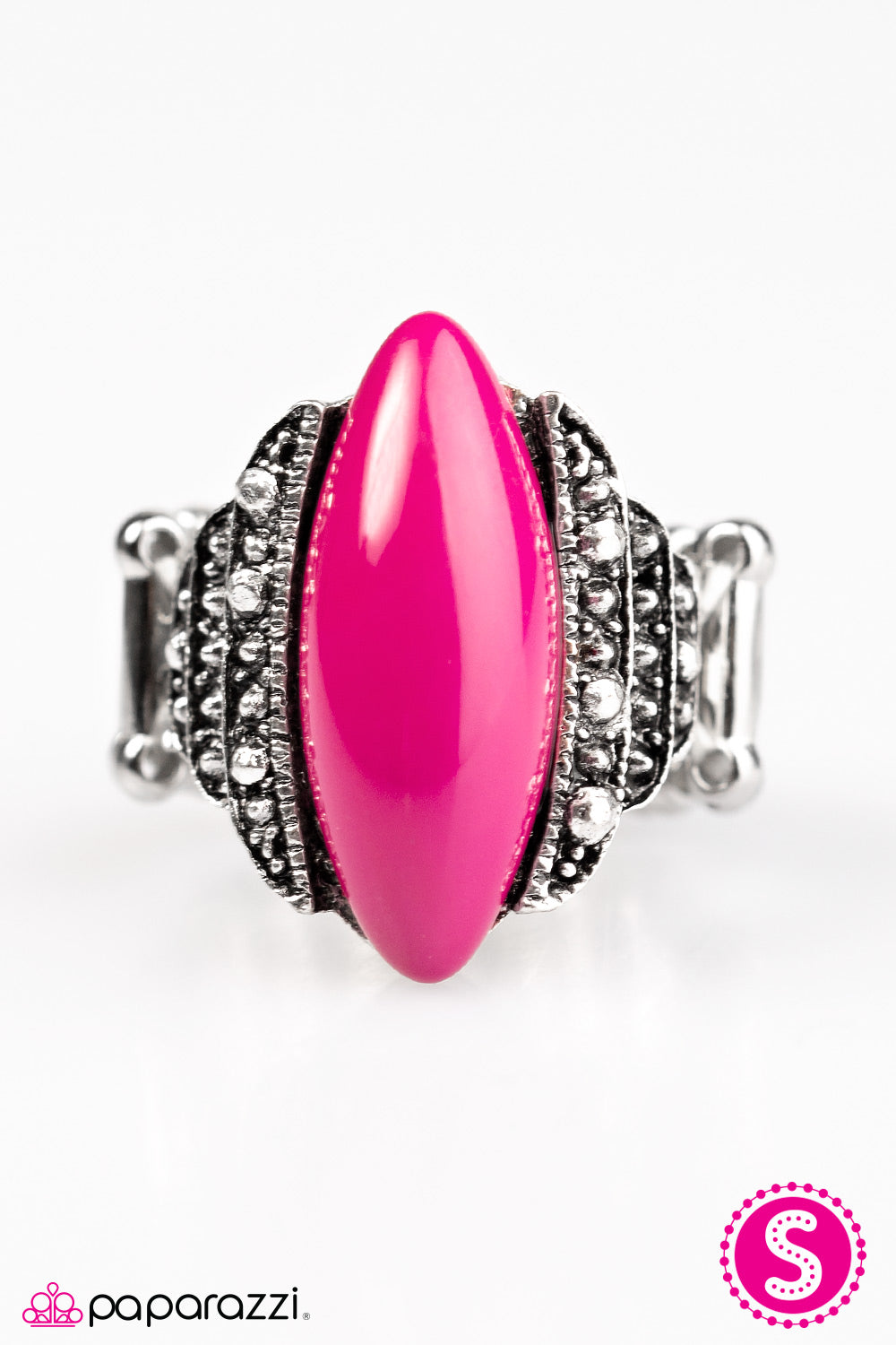 Paparazzi ♥ Trekking Through The Amazon - Pink ♥  Ring