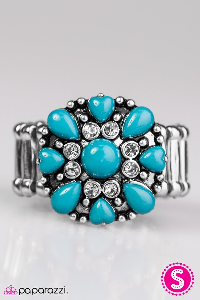 Paparazzi ♥ Fiji Flowers - Blue ♥ Ring