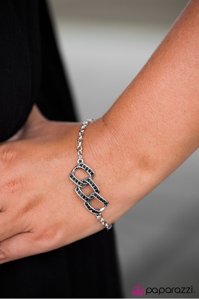 urban-retreat-black-p9re-bkxx-089xx