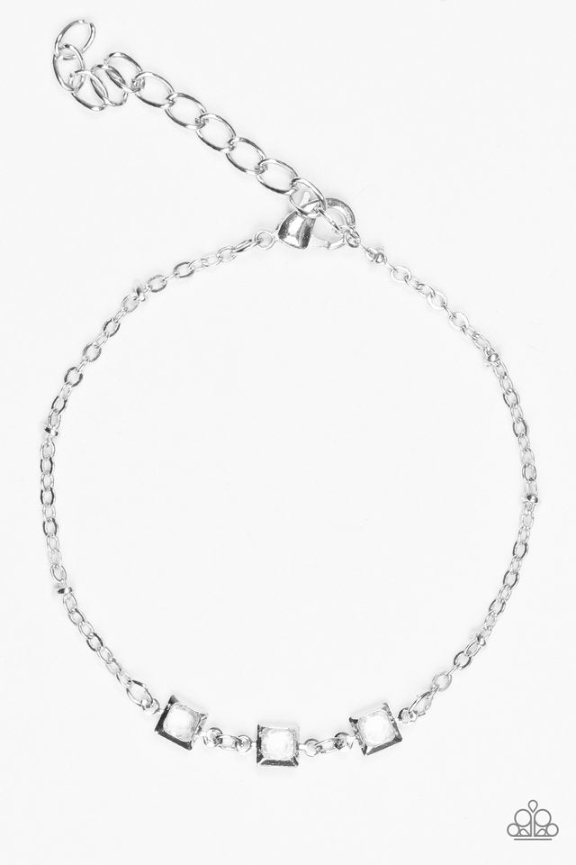 all-i-have-to-do-is-gleam-white-p9da-wtxx-067ov