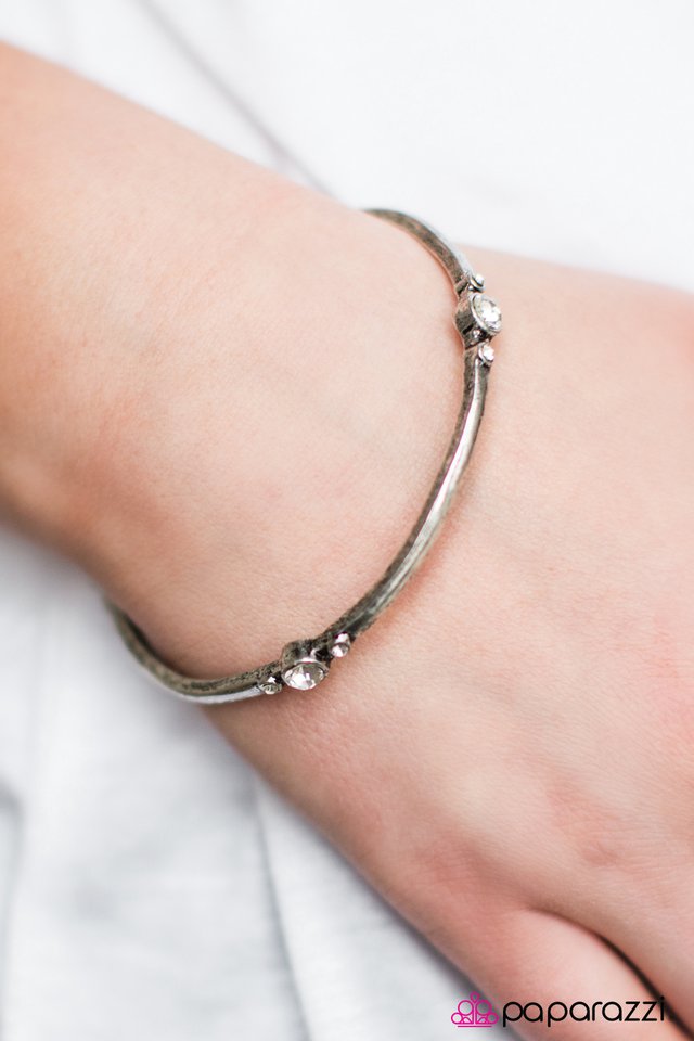 girl-of-my-gleams-white-p9re-wtxx-122xx