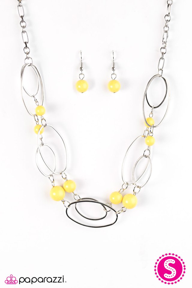 Paparazzi ♥ Glam Theory - Yellow ♥ Necklace