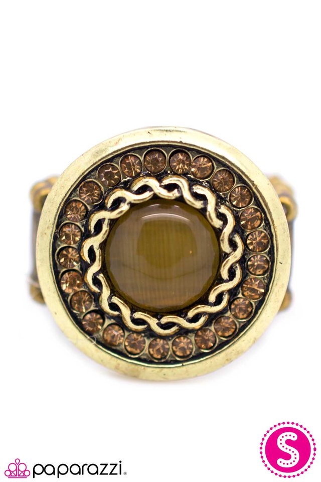 Paparazzi ♥ EYE Spy - Brass ♥ Ring