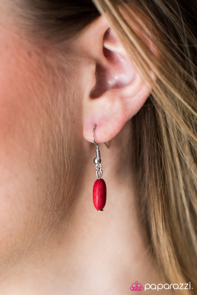 Paparazzi ♥ Oh My Oasis - Red ♥ Necklace