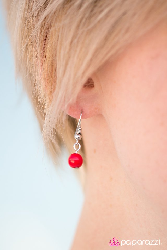 Paparazzi ♥ Summer Sun - Red ♥ Necklace