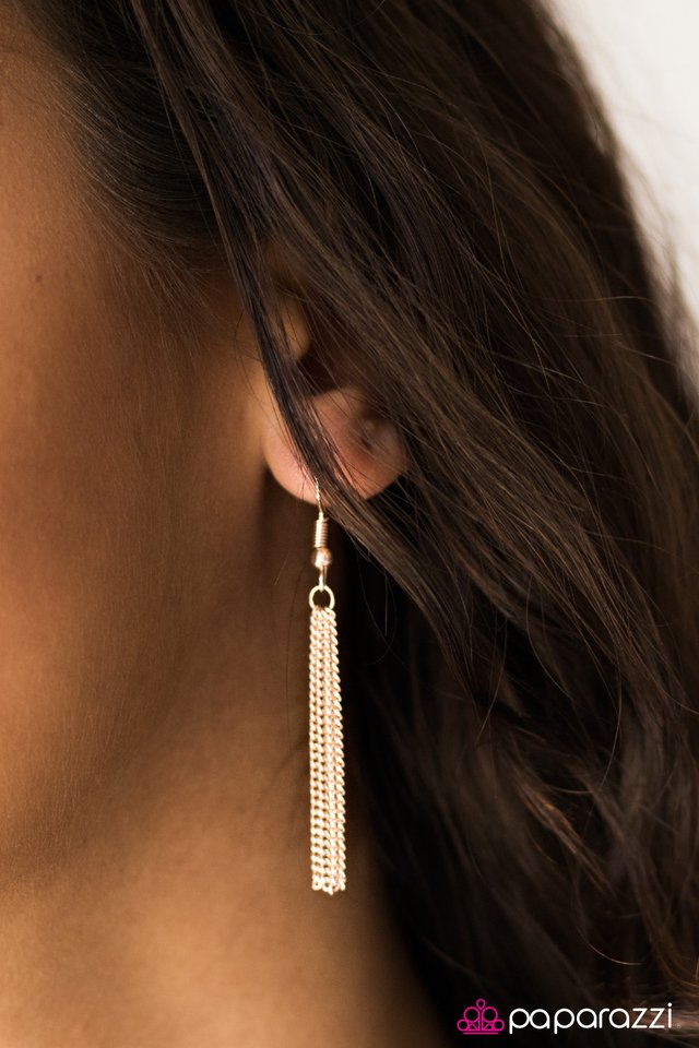 Paparazzi ♥ Your Vibe Attracts Your Tribe - Rose Gold ♥ Necklace