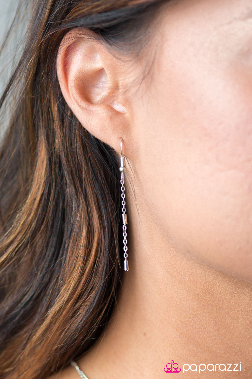 Paparazzi ♥ Modestly Metro - Silver ♥  Necklace