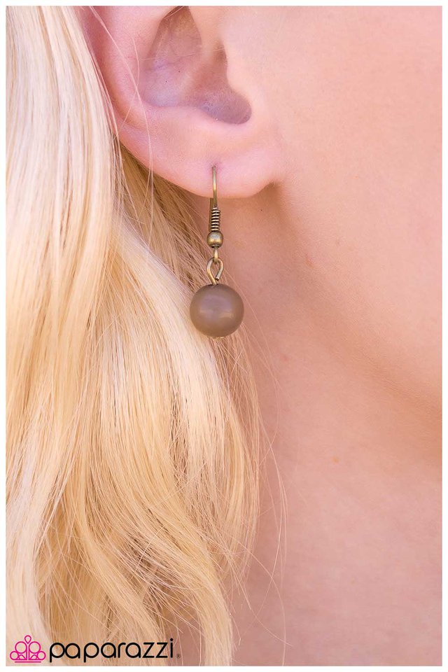 Paparazzi ♥ Cognac Collaboration - Brass ♥ Necklace