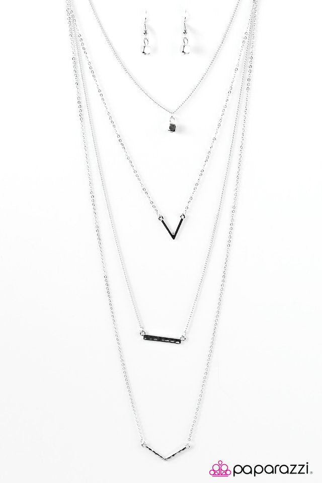 Paparazzi ♥ Freedom To Roam - Silver ♥ Necklace