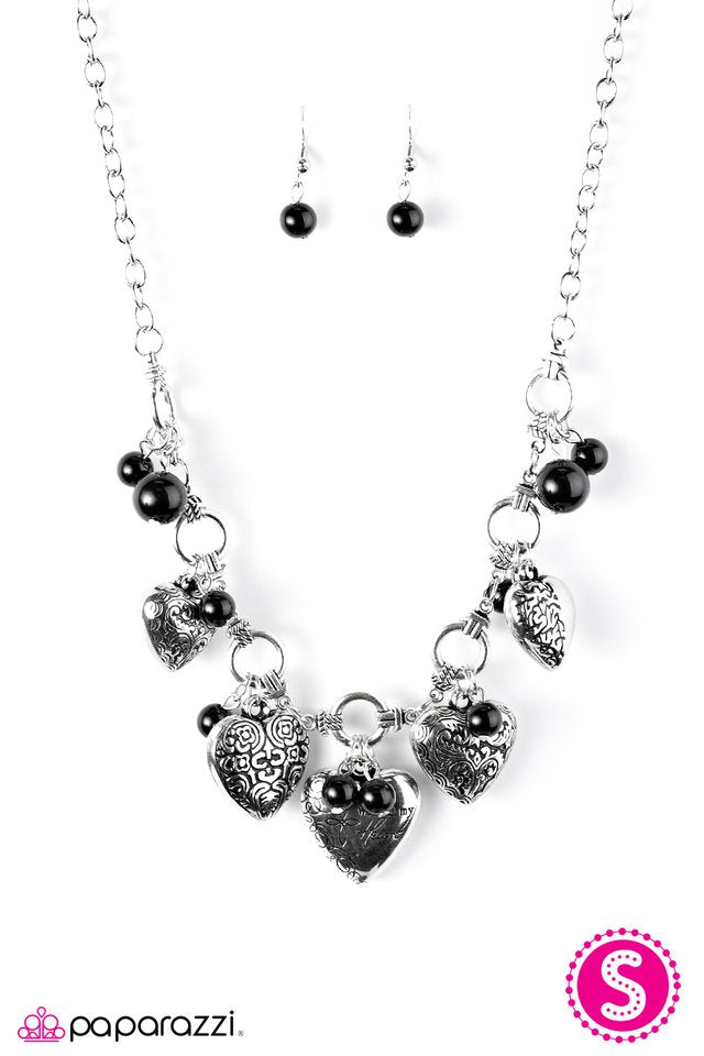 Paparazzi ♥ With All Your Heart - Black ♥ Necklace