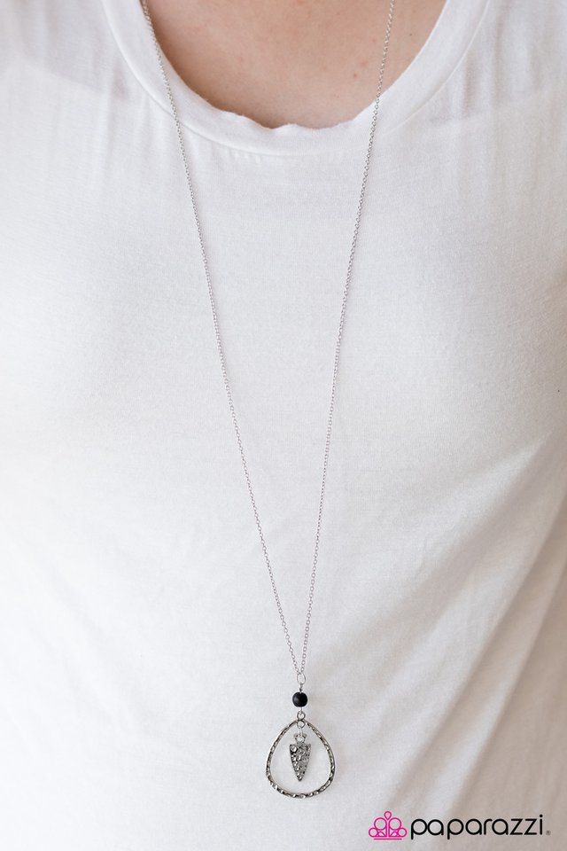 a-free-spear-it-black-p2tr-bkxx-046xx
