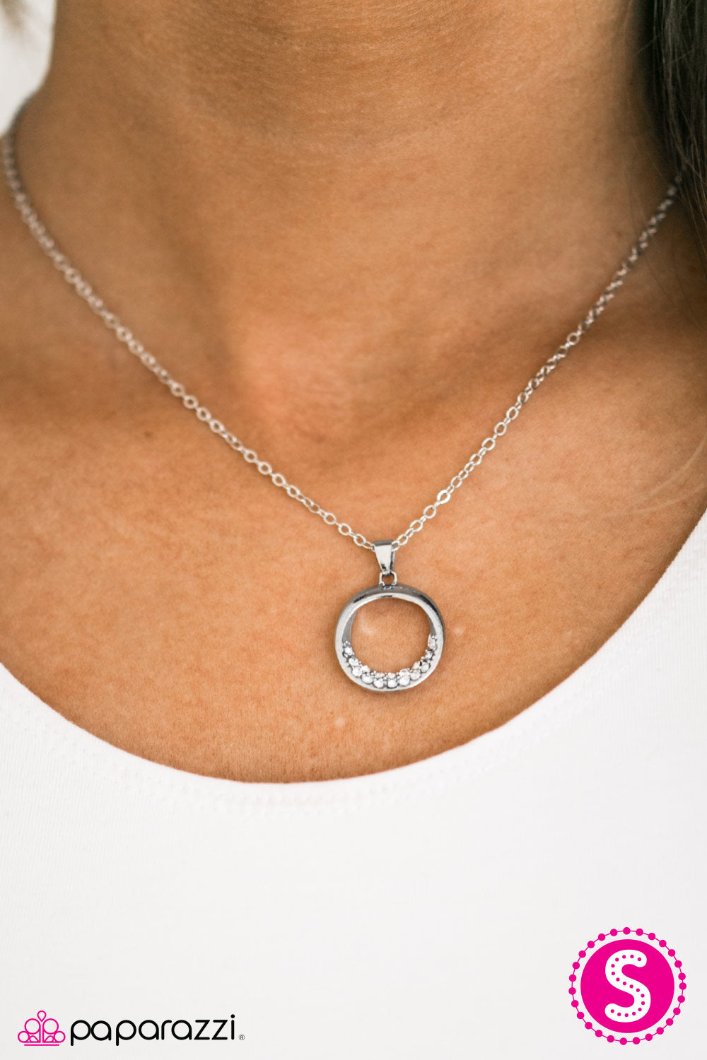 all-the-glitter-in-the-world-white-p2re-wtxx-167xx