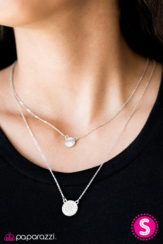 center-of-the-glitter-verse-white-p2re-wtxx-170xx