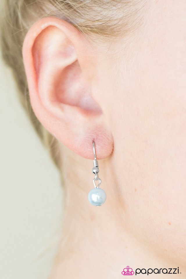 Paparazzi ♥ Love Is The Key To Happiness - Blue ♥ Necklace