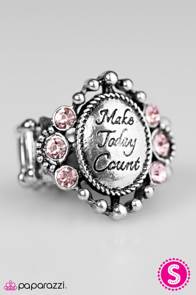 Paparazzi ♥ Make Today Count - Pink ♥ Ring