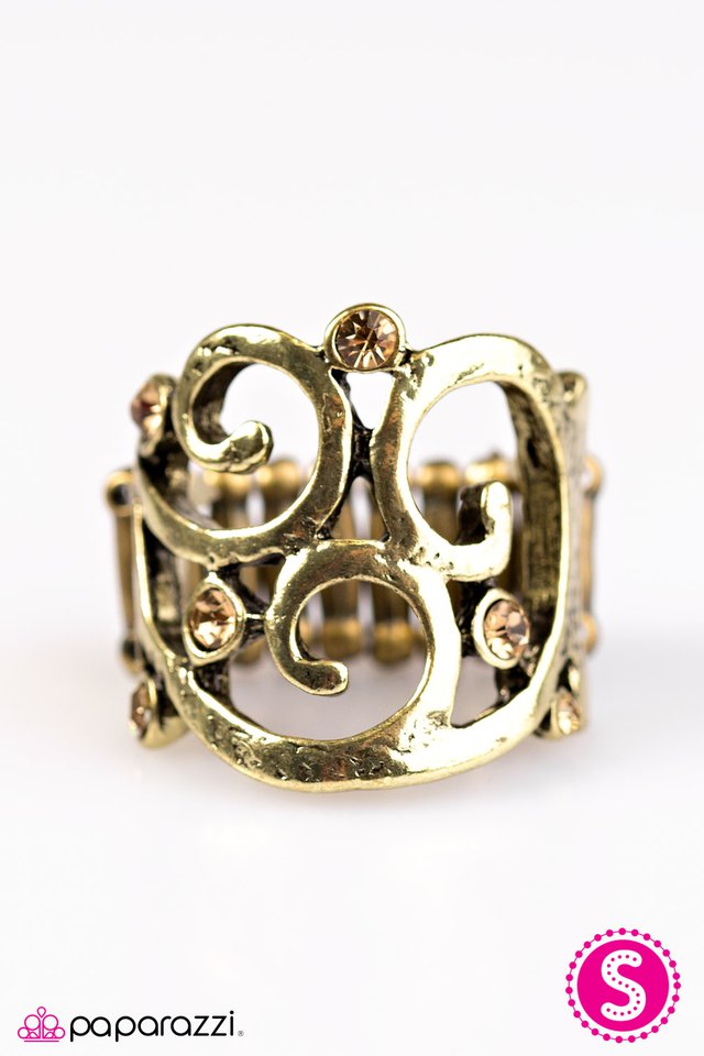 Paparazzi ♥ Cloudy Days - Brass ♥ Ring