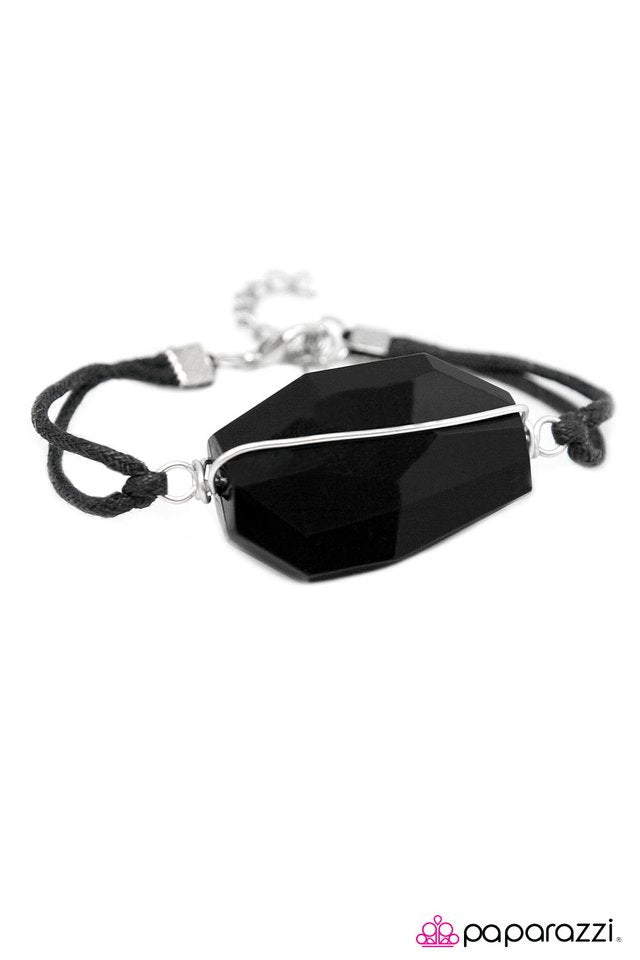 Paparazzi ♥ Black EnWRAPture - Black ♥ Bracelet
