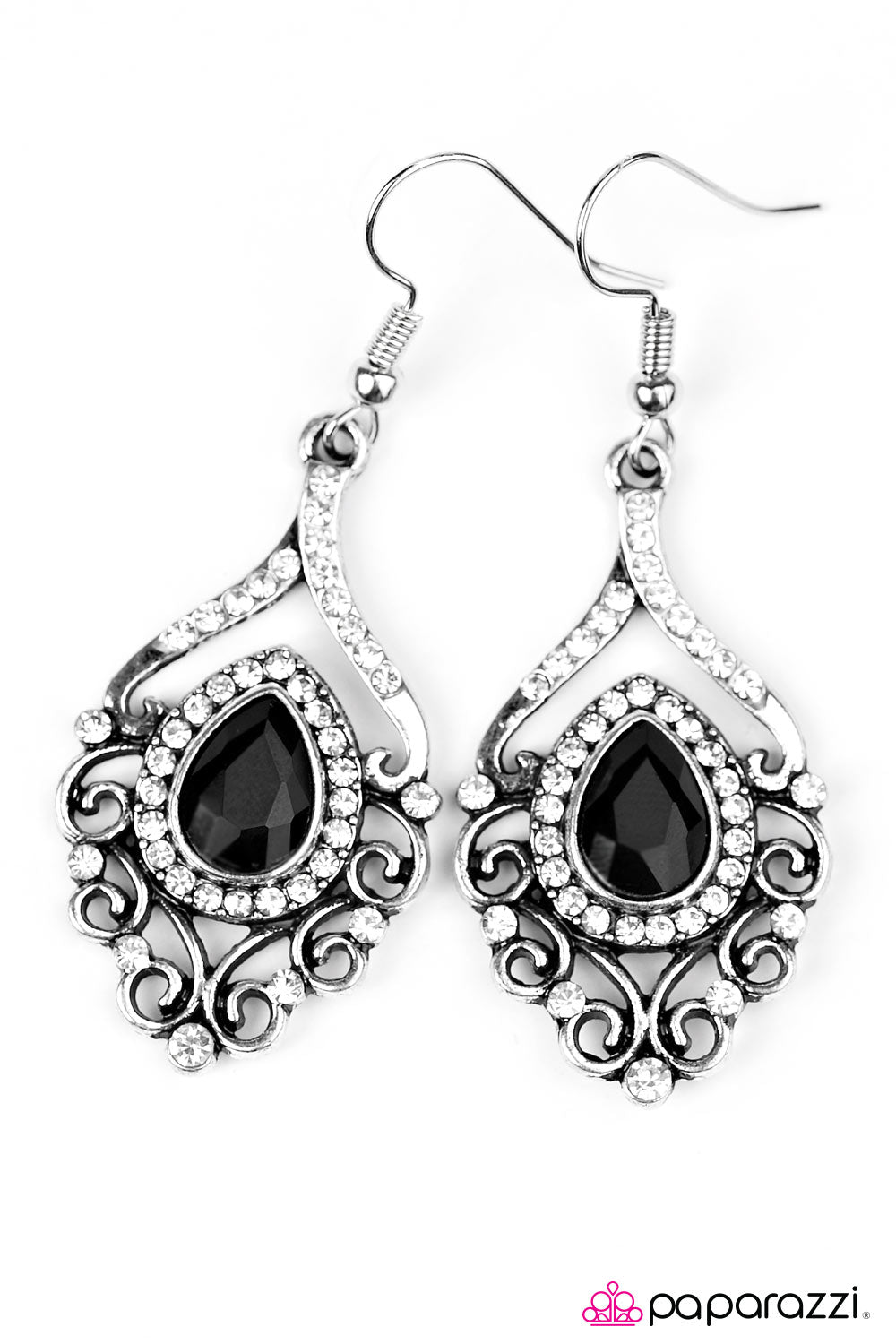 Paparazzi ♥ I Think I GLAM - Black ♥  Earrings