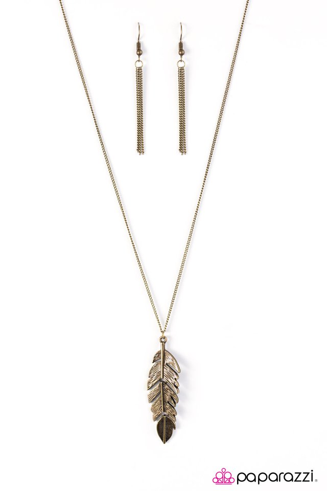 Paparazzi ♥ Courage To Soar - Brass ♥ Necklace
