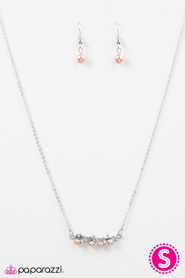 Paparazzi ♥ The Seven Year RICH - Brown ♥ Necklace