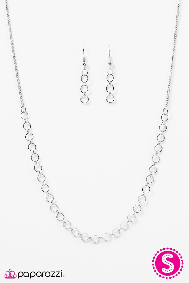 Paparazzi ♥ Steampunk Shimmer - Silver ♥ Necklace