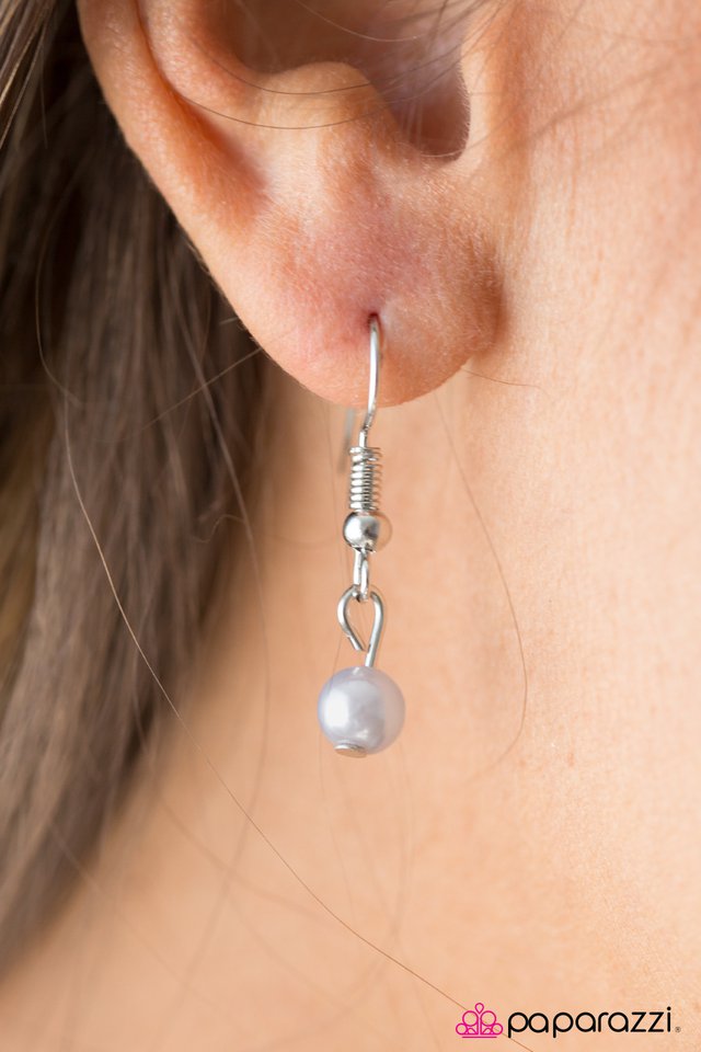 Paparazzi ♥ The Seven Year RICH - Silver ♥ Necklace