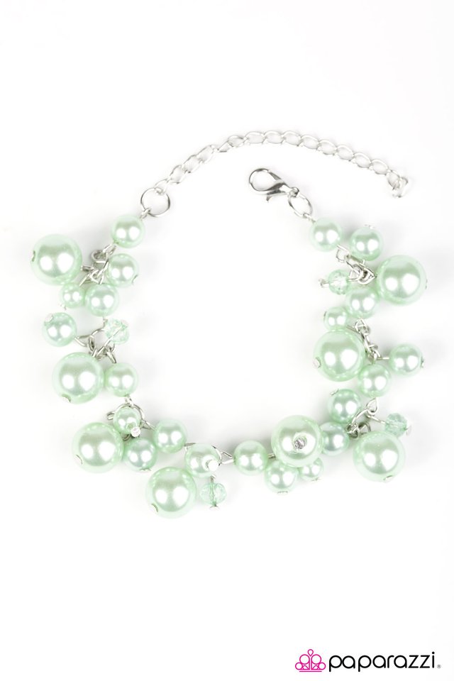 Paparazzi ♥ Out To Sea - Green ♥ Bracelet