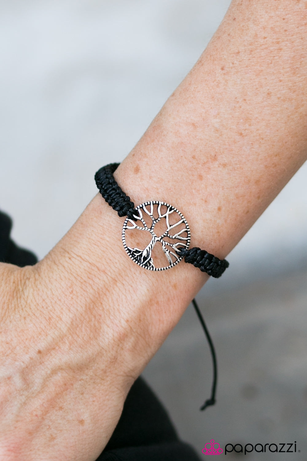 stand-tall-black-p9se-bkxx-082xx