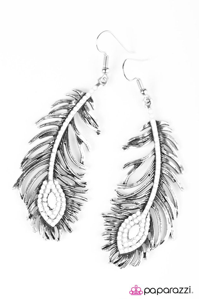 Paparazzi ♥ Fallen Feather - White ♥ Earrings