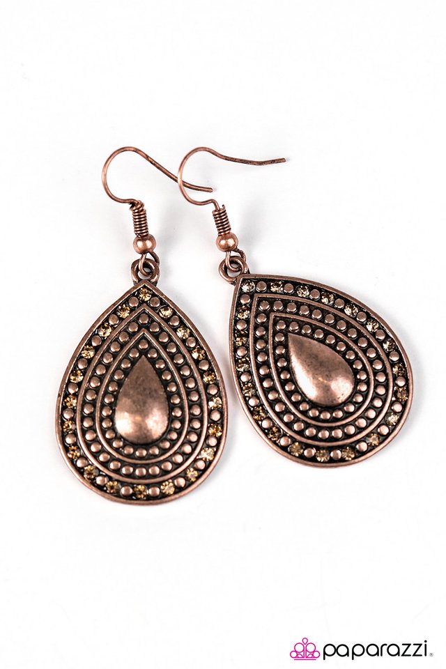 Paparazzi ♥ Turn Up The Twinkle - Copper ♥ Earrings