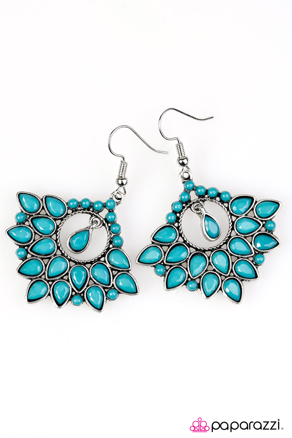 Paparazzi ♥ Isla Bella - Blue ♥  Earrings